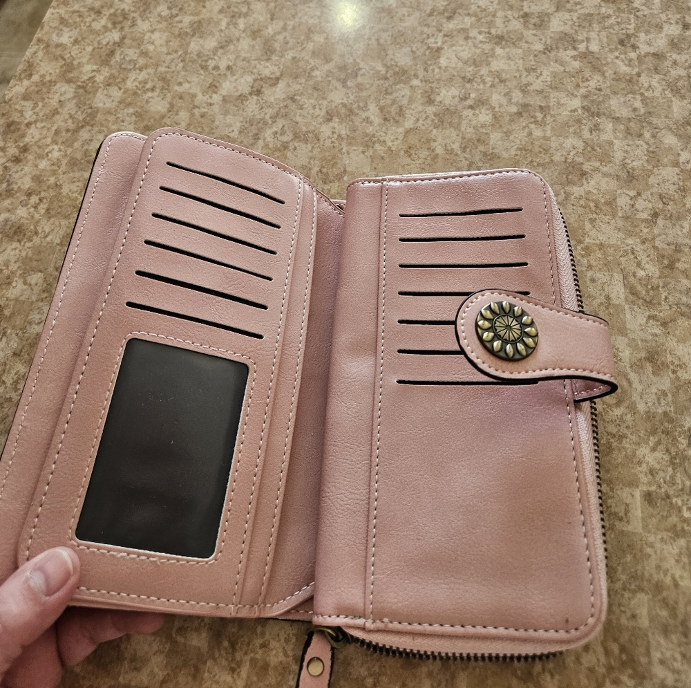 Brand New Amazon big wallet with lots of card holders - Picture 3 of 6
